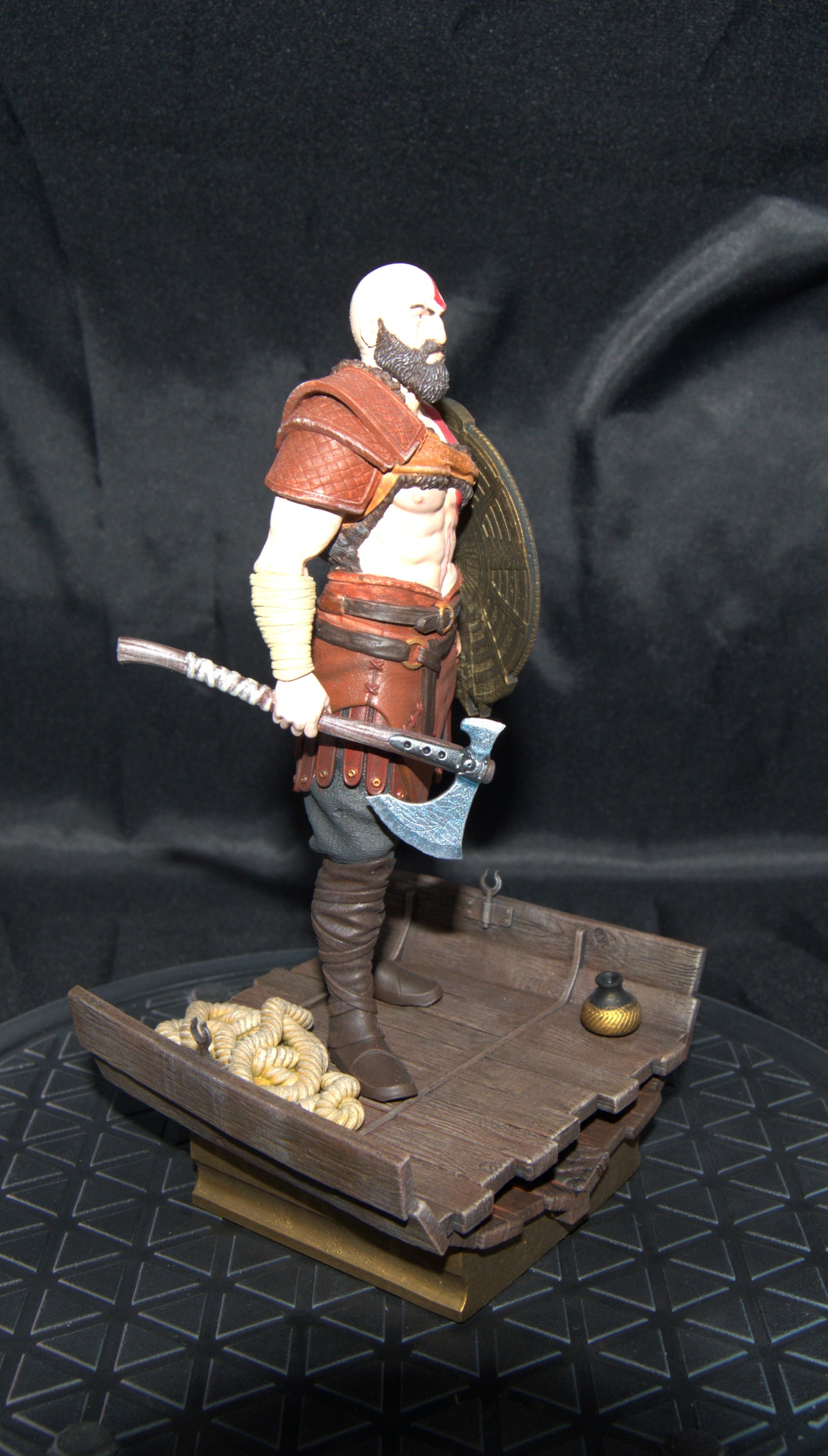 Kratos God of war / Ragnarok statue hand painted to display quality