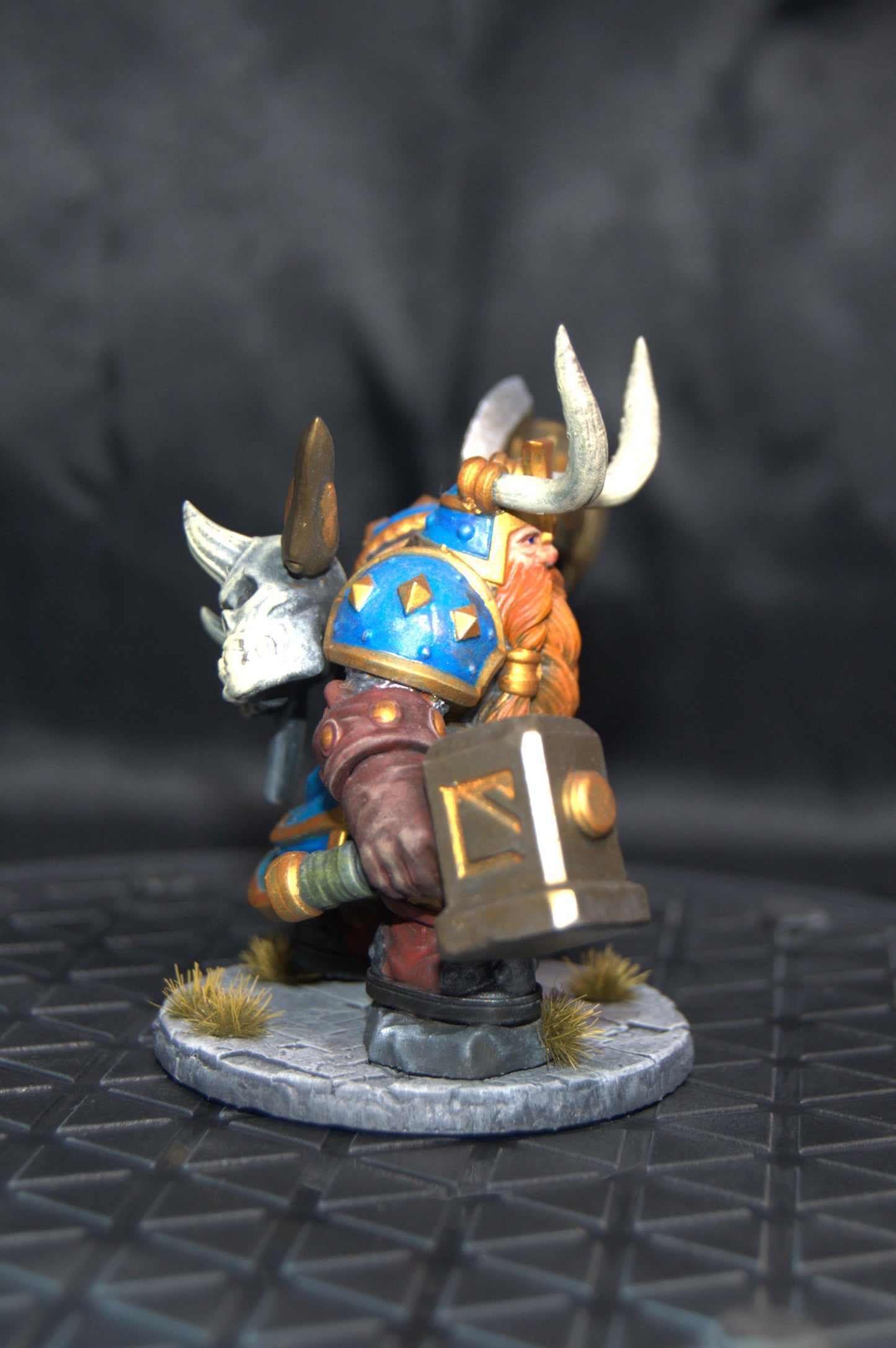 Muradin Bronzebeard Warcraft 3 fan art hand painted model to display quality